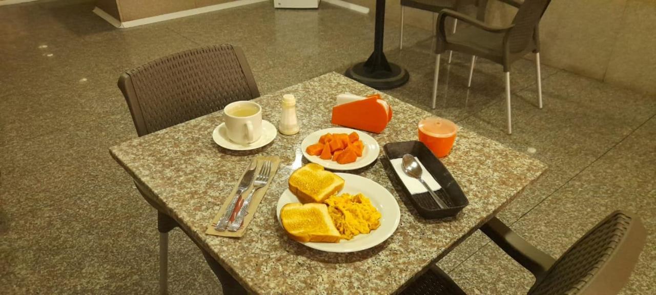 Hoteles Bogota Inn Lago Chico Zona Rosa Ngoại thất bức ảnh